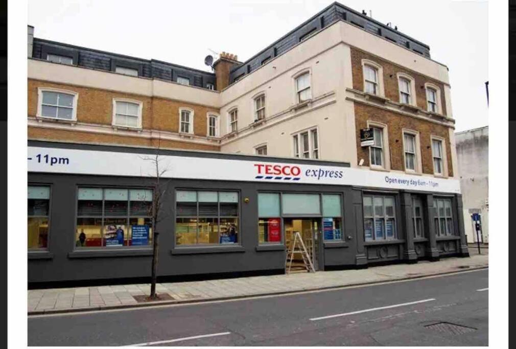 Spacious One Bedroom Private Flat In Brixton +Wifi ロンドン エクステリア 写真