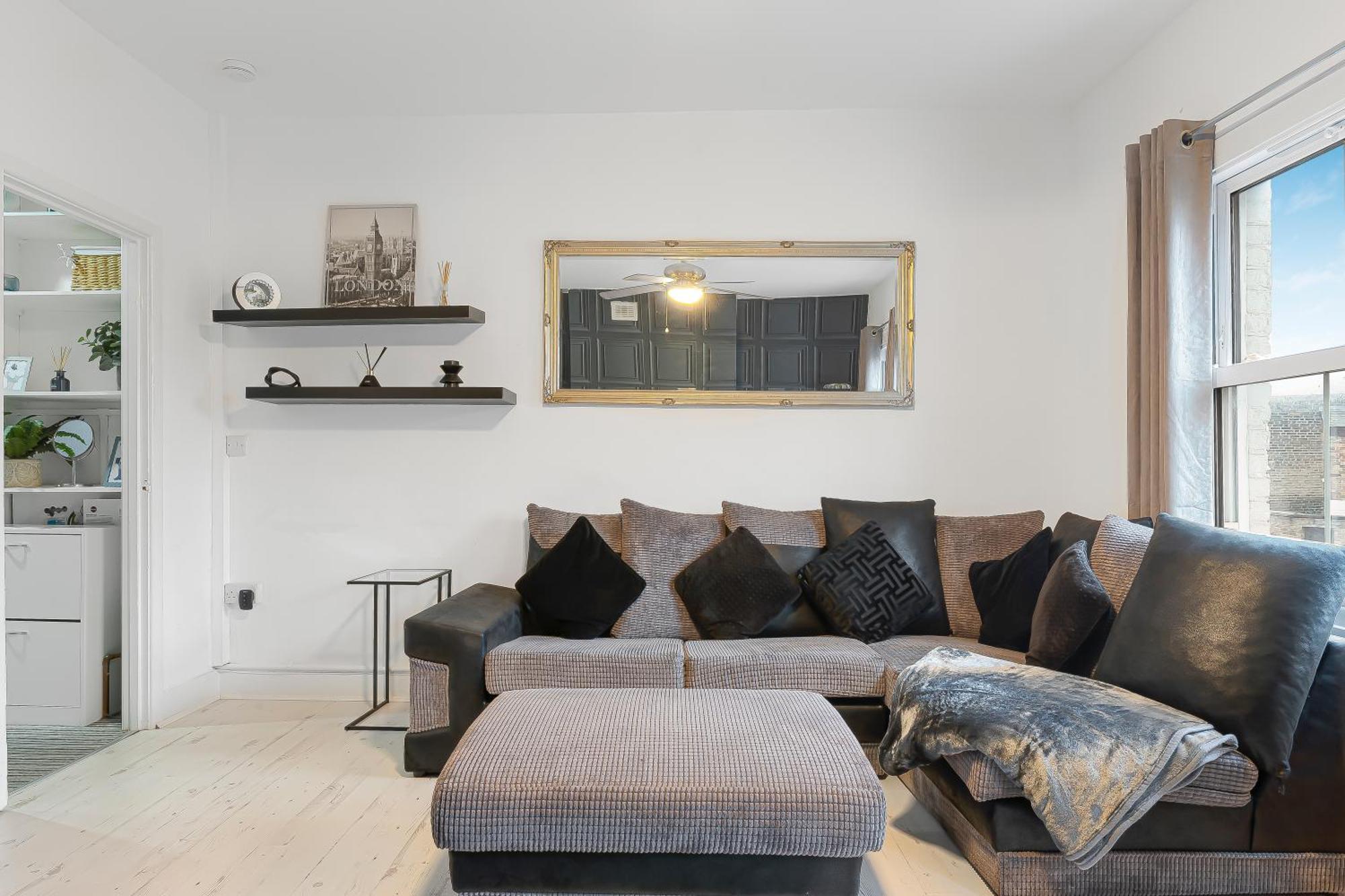 Spacious One Bedroom Private Flat In Brixton +Wifi ロンドン エクステリア 写真